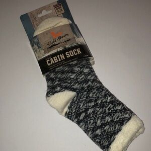 Women’s field & stream cozy cabin socks with aloe black white New OSFM